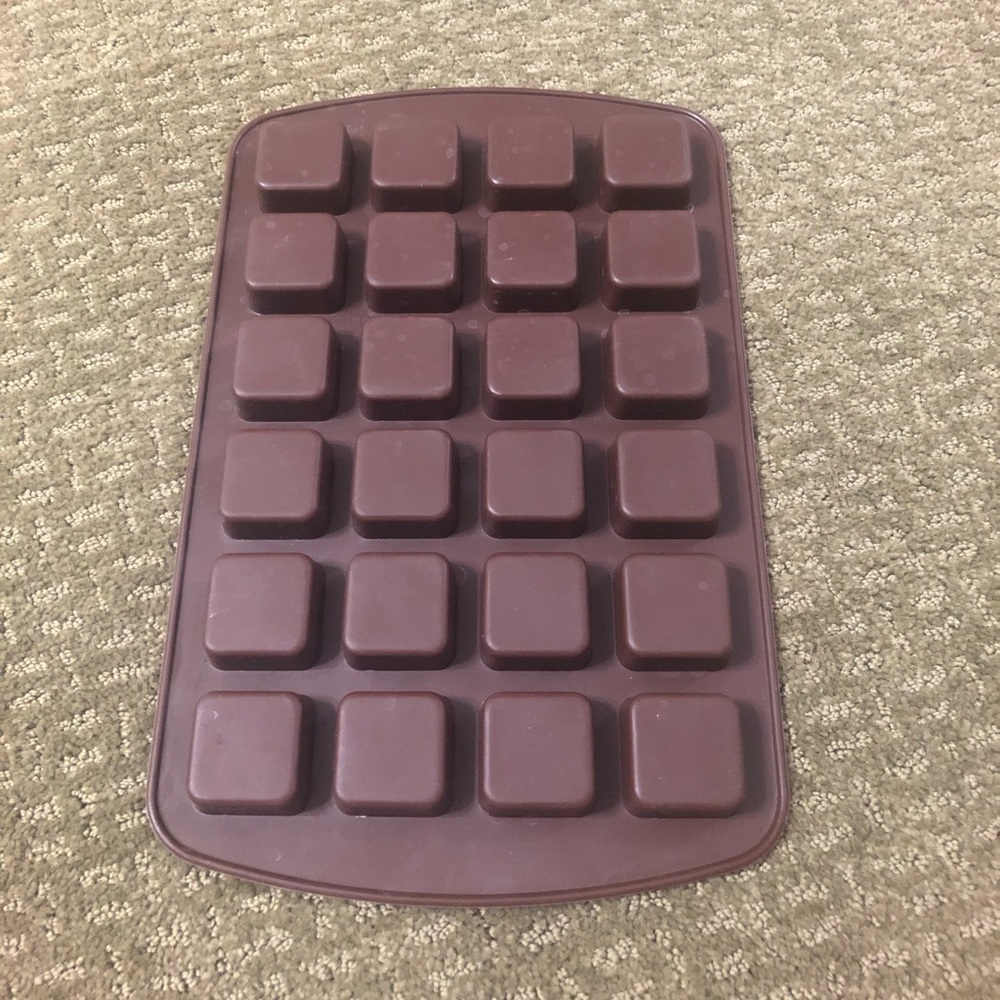 Wilton silicone square dessert bread candy chocolate baking tray 24 mold brown